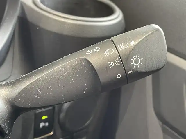 ダイハツ ミラ イース L SAⅢ 岡山県 2019(令1)年 1.4万km ブライトシルバーメタリック 登録時走行距離13533キロ/スマートアシストIII/・衝突回避支援ブレーキ/・車線逸脱警報/・誤発進抑制制御/・オートハイビーム/コーナーセンサー/アイドリングストップ/ヘッドライトレベライザー/前後ドライブレコーダー/ハロゲンライト/Bluetooth/AM/FM/AUX/リモコンキー/スペアキー×１