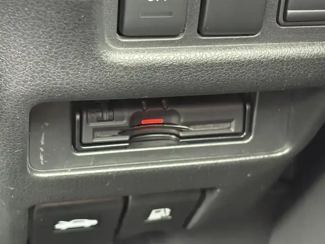 日産 ジューク 15RX パーソナライゼーション 三重県 2015(平27)年 9万km スーパーブラック ♪ワンオーナー /インテリジェントキー/プッシュスタート/アイドリングストップ/純正ナビ/・AUX・CD・SD録音/・USB・フルセグ/・DVD再生/・Bluetoothオーディオ/・バックカメラ/ドライブレコーダー/純正17インチAW/フォグライト/オートライト/ウィンカーミラー/オートリトラクタブルミラー/ヘッドライトレベライザー/プライバシーガラス/フロアマット/ドアバイザー/ETC