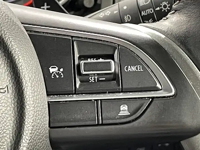 スズキ スイフト HYBRID RS 愛知県 2020(令2)年 3.5万km スピーディーブルーM 純正８インチナビ（CN-RZ853)/(FM/AM/SD/iPod/フルセグTV/USB/Bluetooth/CD・DVD再生）/デュアルセンサーブレーキサポート　/レーダークルーズコントロール　/シートヒーター　/ビルトインＥＴＣ　/ブラインドスポットモニター　/バックモニター　/ドライブレコーダー　/パドルシフト　/アイドリングストップ/車線逸脱警報/パーキングセンサー/プッシュスタート/　　-スマートキー/LEDヘッドライト/フォグランプ/純正フロアマット