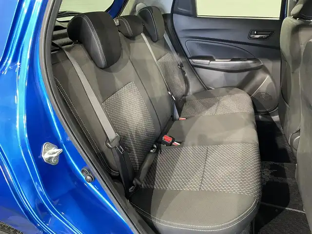 スズキ スイフト HYBRID RS 愛知県 2020(令2)年 3.5万km スピーディーブルーM 純正８インチナビ（CN-RZ853)/(FM/AM/SD/iPod/フルセグTV/USB/Bluetooth/CD・DVD再生）/デュアルセンサーブレーキサポート　/レーダークルーズコントロール　/シートヒーター　/ビルトインＥＴＣ　/ブラインドスポットモニター　/バックモニター　/ドライブレコーダー　/パドルシフト　/アイドリングストップ/車線逸脱警報/パーキングセンサー/プッシュスタート/　　-スマートキー/LEDヘッドライト/フォグランプ/純正フロアマット