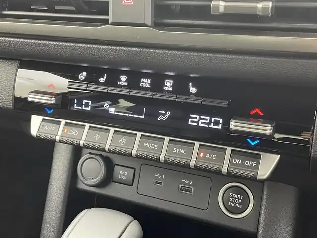 三菱 トライトン GSR 茨城県 2024(令6)年 0.1万km オレンジ 純正9型ナビ/全方位カメラ/衝突被害軽減ブレーキ/車線逸脱抑制装置/レーダークルーズコントロール/オートマチックハイビーム/ソナー/BSW/シートヒーター/ステアリングヒーター/純正18インチAW/LEDヘッドライト/スマートキー