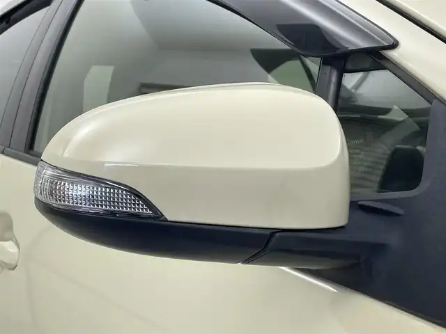トヨタ アクア クロスオーバー グラム 茨城県 2018(平30)年 3.7万km ベージュ 社外ナビ/バックカメラ/フルセグ/衝突被害軽減ブレーキ/車線逸脱抑制装置/オートマチックハイビーム/クリアランスソナー/ETC/純正16インチAW/スマートキー
