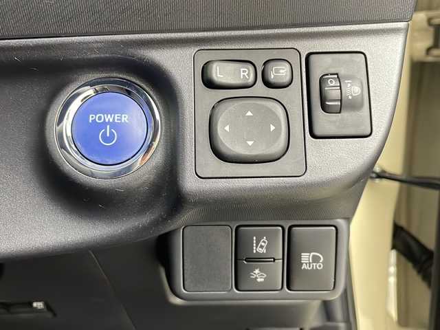 トヨタ アクア クロスオーバー グラム 栃木県 2018(平30)年 3.7万km ベージュ 社外SDナビ(ECLIPSE AVN-R9W)/・Bluetooth/フルセグTV/・CD/DVD/SD/USB/・AM/FM/トヨタセーフティセンス/・プリクラッシュセーフティ/・前後クリアランスソナー/・レーンディパーチャーアラート/・オートハイビーム/・先行者発進お知らせ/バックカメラ/ビルトインETC/コンビネーションシート(合皮)/ドアバイザー/ハロゲンヘッドライト/純正16インチアルミホイール/純正フロアマット/Wエアバッグ/スマートキー×2本/保証書、取扱説明書