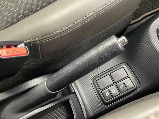 トヨタ アクア クロスオーバー グラム 栃木県 2018(平30)年 3.7万km ベージュ 社外SDナビ(ECLIPSE AVN-R9W)/・Bluetooth/フルセグTV/・CD/DVD/SD/USB/・AM/FM/トヨタセーフティセンス/・プリクラッシュセーフティ/・前後クリアランスソナー/・レーンディパーチャーアラート/・オートハイビーム/・先行者発進お知らせ/バックカメラ/ビルトインETC/コンビネーションシート(合皮)/ドアバイザー/ハロゲンヘッドライト/純正16インチアルミホイール/純正フロアマット/Wエアバッグ/スマートキー×2本/保証書、取扱説明書