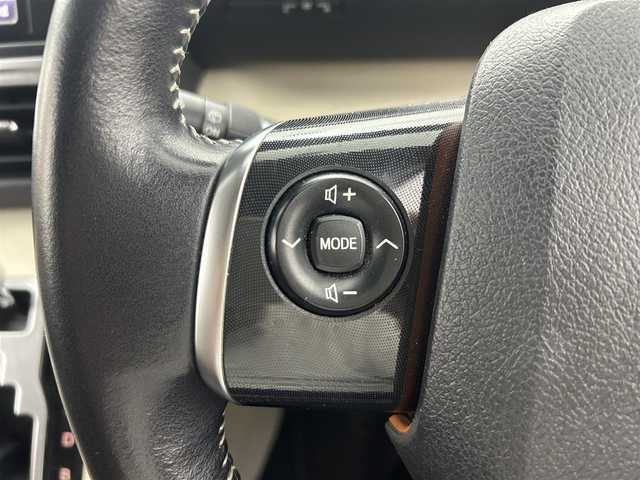 トヨタ シエンタ ハイブリッド G 熊本県 2017(平29)年 7.6万km レッドマイカM 純正ナビ　/純正前方ドライブレコーダー　/バックカメラ　/ビルトインＥＴＣ　/両側パワースライドドア　/前後クリアランスソナー/衝突軽減ブレーキ/レーンキープアシスト/横滑り防止/前席シートヒーター/純正フロアマット/オートライト/オートマチックハイビーム/LEDヘッドライト/フォグライト/スマートキー/プッシュスタート/スペアキー1本