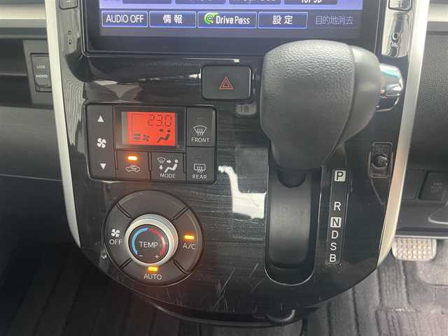 ダイハツ タント カスタム X トップED SAⅡ 茨城県 2015(平27)年 10.3万km パールホワイトⅢ (株)IDOMが運営する【じしゃロン水戸店】の自社ローン専用車両になりますこちらは現金またはオートローンご利用時の価格です。自社ローンご希望の方は別途その旨お申付け下さい/スマートキー/プッシュスタート/純正ナビ/フルセグ・BT・DVD/バックカメラ/左側パワースライドドア/純正14インチアルミホイール/フォーシーズンタイヤ/ウインカーミラー/純正フロアマット/純正ドアバイザー/スマートアシスト