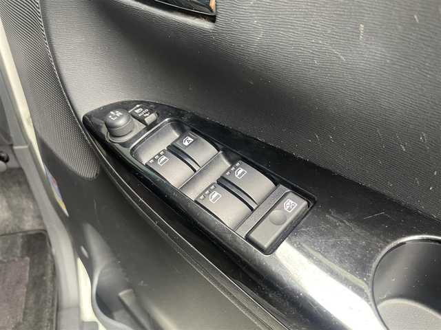 ダイハツ タント カスタム X トップED SAⅡ 茨城県 2015(平27)年 10.3万km パールホワイトⅢ (株)IDOMが運営する【じしゃロン水戸店】の自社ローン専用車両になりますこちらは現金またはオートローンご利用時の価格です。自社ローンご希望の方は別途その旨お申付け下さい/スマートキー/プッシュスタート/純正ナビ/フルセグ・BT・DVD/バックカメラ/左側パワースライドドア/純正14インチアルミホイール/フォーシーズンタイヤ/ウインカーミラー/純正フロアマット/純正ドアバイザー/スマートアシスト