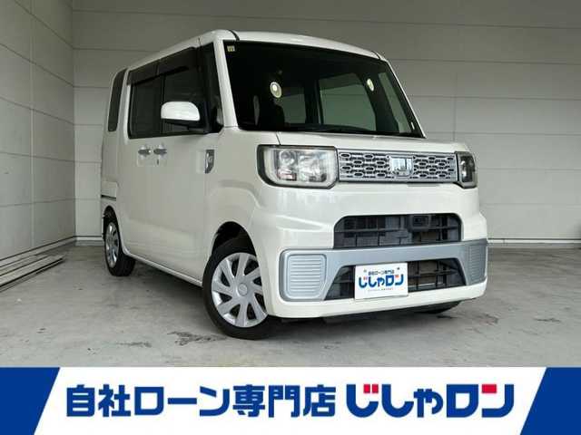 ダイハツ ウェイク L SA 沖縄県 2014(平26)年 5.4万km パールホワイトⅢ (株)IDOMが運営する【じしゃロンOO店】の自社ローン専用車両になりますこちらは現金またはオートローンご利用時の価格です。自社ローンご希望の方は別途その旨お申付け下さい/・プッシュスタート /・片側パワースライドドア /・スマートキー　/・アイドリングストップ　/。純正フロアマット　/・衝突被害軽減ブレーキ　/・盗難防止装置　/・横滑り防止装置　/・LEDヘッドライト　/・取扱説明書　
