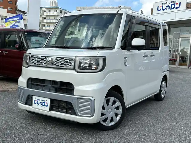 ダイハツ ウェイク L SA 沖縄県 2014(平26)年 5.4万km パールホワイトⅢ (株)IDOMが運営する【じしゃロンOO店】の自社ローン専用車両になりますこちらは現金またはオートローンご利用時の価格です。自社ローンご希望の方は別途その旨お申付け下さい/・プッシュスタート /・片側パワースライドドア /・スマートキー　/・アイドリングストップ　/。純正フロアマット　/・衝突被害軽減ブレーキ　/・盗難防止装置　/・横滑り防止装置　/・LEDヘッドライト　/・取扱説明書　
