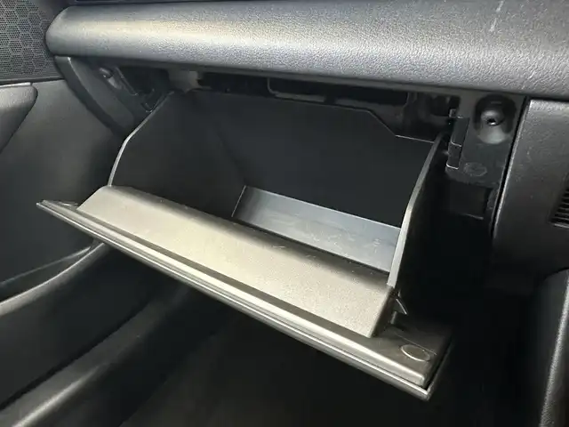マツダ ＭＸ－３０ 愛知県 2022(令4)年 3.5万km セラミックメタリック ワンオーナー/メモリナビ/フルセグテレビ/全方位カメラ/バックカメラ/アイドリングストップ/ウィンカーミラー/レーダークルーズコントロール/プッシュスタート/ビルトインETC/ヘッドアップディスプレイ/ブラインドスポットモニター/前後ドライブレコーダー/パワーシート/シートヒーター/前後クリアランスソナー/オートマチックハイビーム/ステアリングヒーター/ステアリングスイッチ/シートメモリー/トラクションコントロールオフスイッチ/iACTIVESENSE/スマートキー2本/保証書/取扱説明書