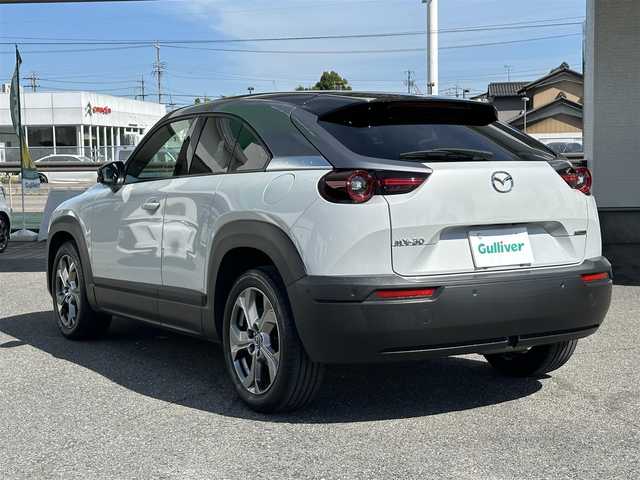 マツダ ＭＸ－３０ 愛知県 2022(令4)年 3.5万km セラミックメタリック ワンオーナー/メモリナビ/フルセグテレビ/全方位カメラ/バックカメラ/アイドリングストップ/ウィンカーミラー/レーダークルーズコントロール/プッシュスタート/ビルトインETC/ヘッドアップディスプレイ/ブラインドスポットモニター/前後ドライブレコーダー/パワーシート/シートヒーター/前後クリアランスソナー/オートマチックハイビーム/ステアリングヒーター/ステアリングスイッチ/シートメモリー/トラクションコントロールオフスイッチ/iACTIVESENSE/スマートキー2本/保証書/取扱説明書