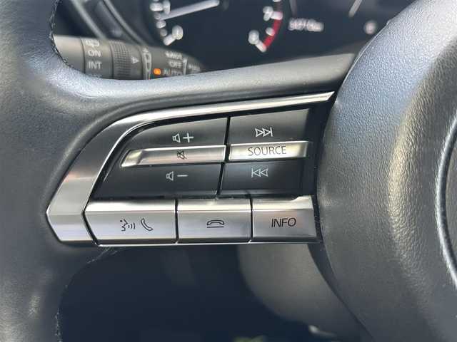 マツダ ＭＸ－３０ 愛知県 2022(令4)年 3.5万km セラミックメタリック ワンオーナー/メモリナビ/フルセグテレビ/全方位カメラ/バックカメラ/アイドリングストップ/ウィンカーミラー/レーダークルーズコントロール/プッシュスタート/ビルトインETC/ヘッドアップディスプレイ/ブラインドスポットモニター/前後ドライブレコーダー/パワーシート/シートヒーター/前後クリアランスソナー/オートマチックハイビーム/ステアリングヒーター/ステアリングスイッチ/シートメモリー/トラクションコントロールオフスイッチ/iACTIVESENSE/スマートキー2本/保証書/取扱説明書