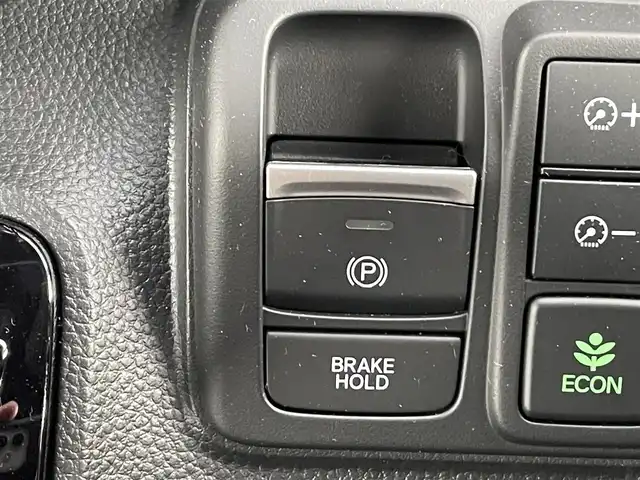 ホンダ Ｎ ＢＯＸ カスタム L ターボ スタイル+ブラック 千葉県 2022(令4)年 0.8万km プラチナホワイトパール 衝突軽減ブレーキ/両側パワースライドドア/純正７インチナビ/フルセグＴＶ/Ｂｌｕｅｔｏｏｔｈ/バックカメラ/レーダークルーズコントロール/ハーフレザーシート/ＬＥＤヘッドライト/オートライト