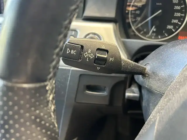 ＢＭＷ ３２０ｉ ツーリング Mスポーツ 大阪府 2011(平23)年 6.7万km 白 純正ナビ/CD/DVD/AUX/純正17インチAW/HIDヘッドライト/ETC/ルーフレール/パワーシート/Dシートメモリ/スマートキー