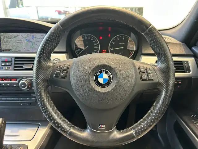 ＢＭＷ ３２０ｉ ツーリング Mスポーツ 大阪府 2011(平23)年 6.7万km 白 純正ナビ/CD/DVD/AUX/純正17インチAW/HIDヘッドライト/ETC/ルーフレール/パワーシート/Dシートメモリ/スマートキー