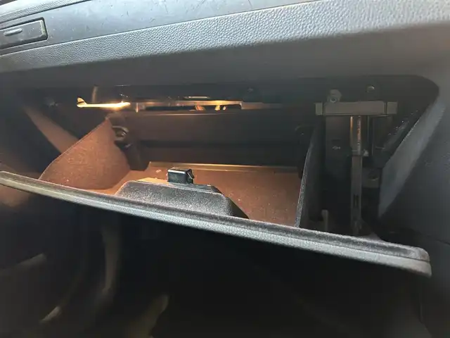 ＢＭＷ ３２０ｉ ツーリング Mスポーツ 大阪府 2011(平23)年 6.7万km 白 純正ナビ/CD/DVD/AUX/純正17インチAW/HIDヘッドライト/ETC/ルーフレール/パワーシート/Dシートメモリ/スマートキー