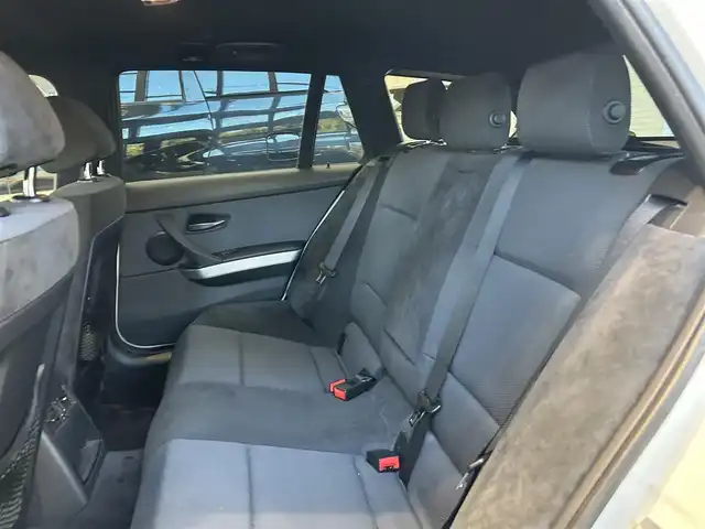 ＢＭＷ ３２０ｉ ツーリング Mスポーツ 大阪府 2011(平23)年 6.7万km 白 純正ナビ/CD/DVD/AUX/純正17インチAW/HIDヘッドライト/ETC/ルーフレール/パワーシート/Dシートメモリ/スマートキー