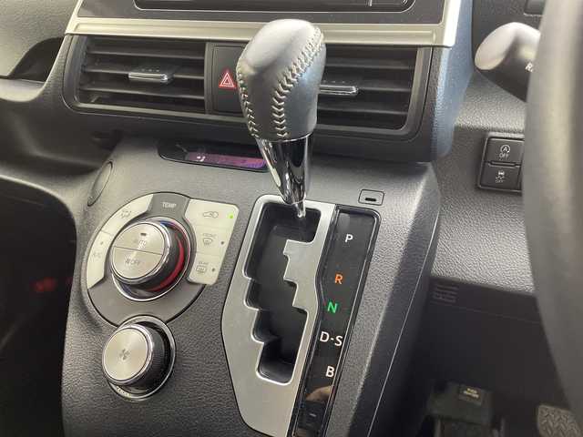 トヨタ シエンタ ファンベースG 茨城県 2021(令3)年 2.8万km グレイッシュブルー 純正ナビ　/AM/FM/CD/DVD/SD/フルセグＴＶ　/Ｂｌｕｅｔｏｏｔｈ　/バックモニター　/トヨタセーフティセンス　/レーンキープアシスト　/オートハイビーム　/コーナーセンサー　/ＬＥＤヘッドライト　/両側電動スライドドア/衝突軽減ブレーキ/ビルトインETC