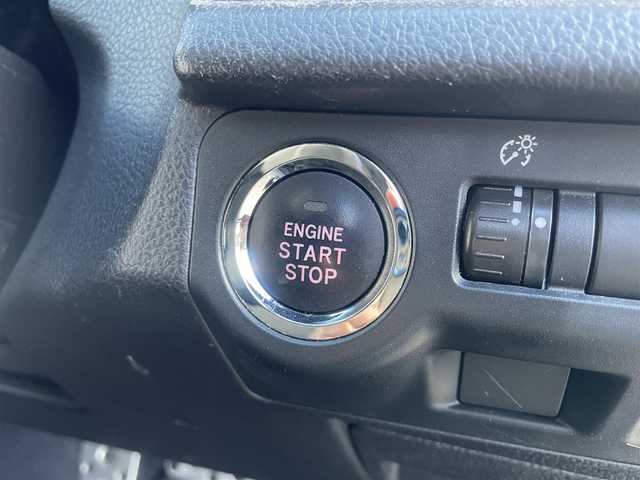 スバル インプレッサ ＸＶ 2．0i－L 山形県 2013(平25)年 8.7万km ディープシーブルーパール (株)IDOMが運営する【じしゃロン山形店】の自社ローン対象車両になります。こちらは現金ご利用時の価格です。自社ローンご希望の方は別途その旨お申付け下さい。/4WD/社外kenwoodオーディオ/クルーズコントロール/アイドリングストップ/パドルシフト/ドアバイザー/純正17インチAW/純正フロアマット