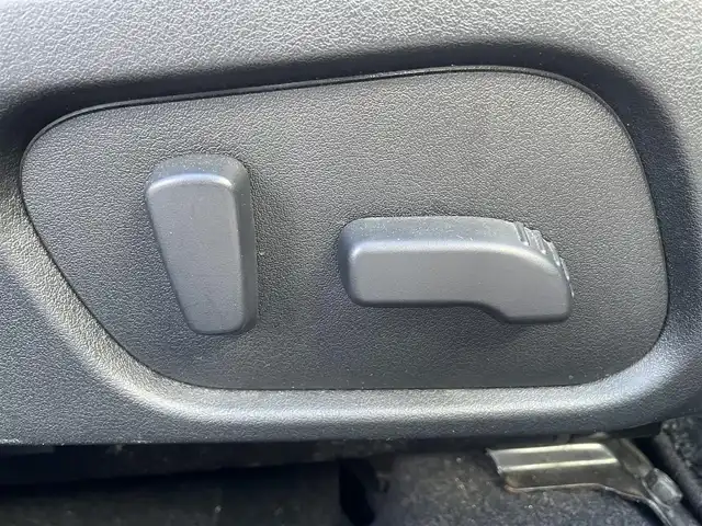 スバル インプレッサ ＸＶ 2．0i－L 山形県 2013(平25)年 8.7万km ディープシーブルーパール (株)IDOMが運営する【じしゃロン山形店】の自社ローン対象車両になります。こちらは現金ご利用時の価格です。自社ローンご希望の方は別途その旨お申付け下さい。/4WD/社外kenwoodオーディオ/クルーズコントロール/アイドリングストップ/パドルシフト/ドアバイザー/純正17インチAW/純正フロアマット