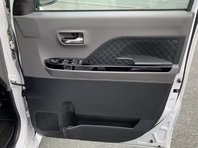 ダイハツ タント カスタム X 静岡県 2020(令2)年 3.8万km シャイニングホワイトパール 禁煙車/純正ナビ：NMZK-W72D /記録簿/(CD/DVD/BT/フルセグTV)/両側パワースライドドア/オート機能付電格ミラー/シートヒーター(前席)/シートバックテーブル/ステアリングリモコン/スマートアシスト/・衝突回避支援ブレーキ機能/・衝突警報機能/・車線逸脱警報機能/・ブレーキ制御付誤発進抑制機能/・先行車発進お知らせ機能/アダプディブドライビングビーム/コーナーセンサー/進入禁止標識誤認機能/運転席ロングスライドシート/プッシュスタート・スマートキー