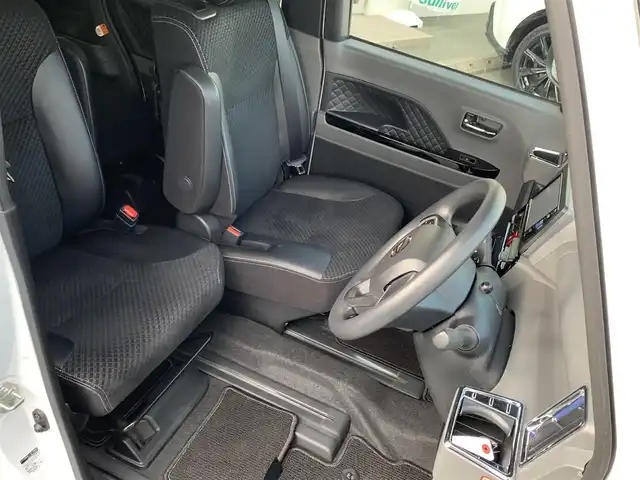 ダイハツ タント カスタム X 静岡県 2020(令2)年 3.8万km シャイニングホワイトパール 禁煙車/純正ナビ：NMZK-W72D /記録簿/(CD/DVD/BT/フルセグTV)/両側パワースライドドア/オート機能付電格ミラー/シートヒーター(前席)/シートバックテーブル/ステアリングリモコン/スマートアシスト/・衝突回避支援ブレーキ機能/・衝突警報機能/・車線逸脱警報機能/・ブレーキ制御付誤発進抑制機能/・先行車発進お知らせ機能/アダプディブドライビングビーム/コーナーセンサー/進入禁止標識誤認機能/運転席ロングスライドシート/プッシュスタート・スマートキー