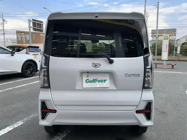 ダイハツ タント カスタム X 静岡県 2020(令2)年 3.8万km シャイニングホワイトパール 禁煙車/純正ナビ：NMZK-W72D /記録簿/(CD/DVD/BT/フルセグTV)/両側パワースライドドア/オート機能付電格ミラー/シートヒーター(前席)/シートバックテーブル/ステアリングリモコン/スマートアシスト/・衝突回避支援ブレーキ機能/・衝突警報機能/・車線逸脱警報機能/・ブレーキ制御付誤発進抑制機能/・先行車発進お知らせ機能/アダプディブドライビングビーム/コーナーセンサー/進入禁止標識誤認機能/運転席ロングスライドシート/プッシュスタート・スマートキー