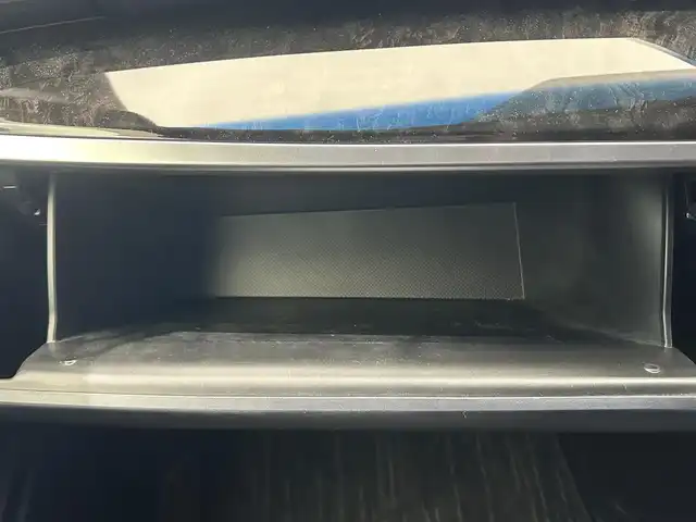 トヨタ ヴェルファイア Z 鹿児島県 2015(平27)年 6.5万km ホワイトパールクリスタルシャイン 禁煙車/純正9インチSDナビ(NSZT-Y64T)/　・Bluetooth/　・CD/DVD/　・フルセグTV/　・AM/FM/フリップダウンモニター/両側パワースライドドア/バックカメラ/ETC/電動パーキングブレーキ/ブレーキホールド/前後コーナーセンサー/後席オットマン/純正フロアマット/社外アルミホイール(huperion)/電動格納ミラー/ステアリングリモコン/全席オートパワーウィンドウ