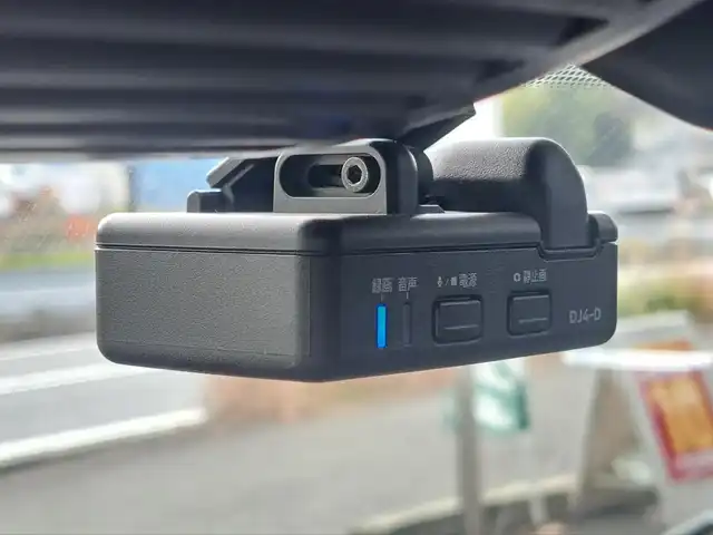 日産 ノート e－パワー ニスモ 大阪府 2018(平30)年 3.8万km ブリリアントホワイトパール /禁煙車//衝突被害軽減ブレーキ//純正SDナビ/MM318D-W//フルセグテレビ/Bluetooth/CD/DVD/SD/AUX//全方位カメラ/バックカメラ//追従式クルーズコントロール//デジタルインナーミラー//レーンキープアシスト//車高調/TEIN//スロットルコントローラー/BLITZ//BBS16インチホイール//タワーバー/クスコ//ドライブレコーダー//ETC//保証書//取扱説明書//スペアキー