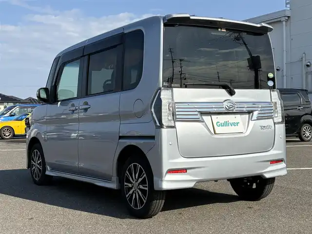 ダイハツ タント カスタム X トップED SA Ⅲ 大分県 2017(平29)年 5.8万km ブライトシルバーメタリック ・SDナビ(CD/DVD/BT/SD)/・フルセグテレビ/・バックカメラ/・スマートアシスト/・ETC/・片側パワースライドドア/・ドライブレコーダー/・運転席シートヒーター/・オートハイビーム/・ベンチシート/・リアセンサー/・スマートキー/・プッシュスタート