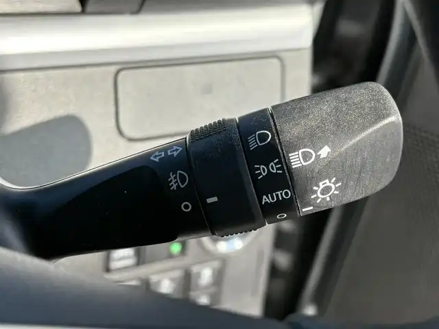 ダイハツ タント カスタム X トップED SA Ⅲ 大分県 2017(平29)年 5.8万km ブライトシルバーメタリック ・SDナビ(CD/DVD/BT/SD)/・フルセグテレビ/・バックカメラ/・スマートアシスト/・ETC/・片側パワースライドドア/・ドライブレコーダー/・運転席シートヒーター/・オートハイビーム/・ベンチシート/・リアセンサー/・スマートキー/・プッシュスタート