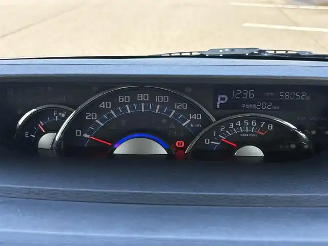 ダイハツ タント カスタム X トップED SA Ⅲ 大分県 2017(平29)年 5.8万km ブライトシルバーメタリック ・SDナビ(CD/DVD/BT/SD)/・フルセグテレビ/・バックカメラ/・スマートアシスト/・ETC/・片側パワースライドドア/・ドライブレコーダー/・運転席シートヒーター/・オートハイビーム/・ベンチシート/・リアセンサー/・スマートキー/・プッシュスタート