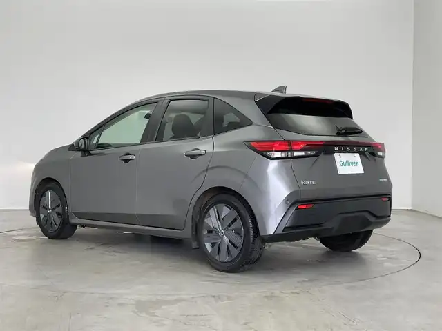 日産 ノート X 埼玉県 2021(令3)年 1.2万km ダークメタルグレー 純正メーカーナビ/フルセグTV/Bluetooth接続/デジタルインナーミラー/バックカメラ/スマートキー/USB端子/前後コーナーセンサー/エマージェンシーブレーキ/レーンキープアシスト/標識検知機能/アラウンドビューモニター