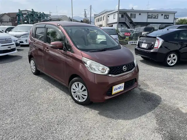 日産 デイズ X 神奈川県 2013(平25)年 10.3万km レディッシュマルーンPM (株)IDOMが運営する【じしゃロン秦野店】の自社ローン専用車両になります。こちらは現金またはオートローンご利用時の価格です。自社ローンご希望の方は別途その旨お申付け下さい/純正メモリナビ/CD/DVD/BT/地デジTV/USB/AUX/バックカメラ/アラウンドビューモニター/ETC/スマートキー/プッシュスタート/純正ホイールキャップ