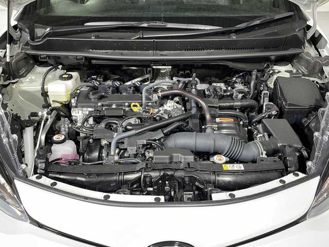 トヨタ アクア 福岡県 2023(令5)年 0.2万km パールⅡ ワンオーナー/レーダークルーズコントロール/トヨタセーフティーセンス/ディスプレイオーディオラジオ＆フルセグTV/横滑り防止装置/衝突軽減ブレーキ/レーンキープアシスト/LEDヘッドライト/前後コーナーセンサー/純正アルミホイル/電動格納ミラー/スマートキー/プッシュスタートボタン/スペアキー/オートマチックハイビーム　オートライト/バックカメラ/純正フロアマット/ビルドインETC