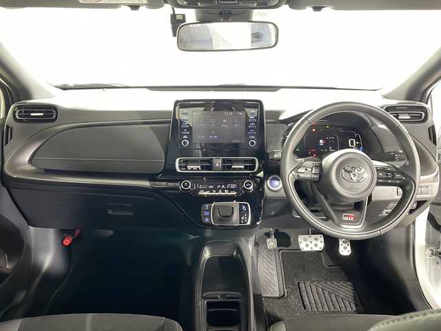 トヨタ アクア 福岡県 2023(令5)年 0.2万km パールⅡ ワンオーナー/レーダークルーズコントロール/トヨタセーフティーセンス/ディスプレイオーディオラジオ＆フルセグTV/横滑り防止装置/衝突軽減ブレーキ/レーンキープアシスト/LEDヘッドライト/前後コーナーセンサー/純正アルミホイル/電動格納ミラー/スマートキー/プッシュスタートボタン/スペアキー/オートマチックハイビーム　オートライト/バックカメラ/純正フロアマット/ビルドインETC