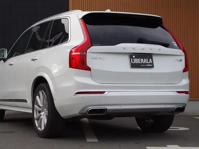 ボルボ ＸＣ９０ D5 AWD インスクリプション 埼玉県 2019(令1)年 3.2万km クリスタルホワイトP ブラウンレザーシート/アダプティブクルーズコントロール/インテリセーフ/パノラミックスライディングルーフ/harman/kardon/ヘッドアップディスプレイ/CarPlay/パークセンサー/ブラインドスポットモニター/全周囲カメラ/純正ナビ/ETC/フルセグTV/シートヒーター/ベンチレーション/ステアリングヒーター/シートポジションメモリー機能