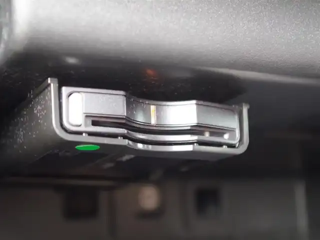 ボルボ ＸＣ９０ D5 AWD インスクリプション 埼玉県 2019(令1)年 3.2万km クリスタルホワイトP ブラウンレザーシート/アダプティブクルーズコントロール/インテリセーフ/パノラミックスライディングルーフ/harman/kardon/ヘッドアップディスプレイ/CarPlay/パークセンサー/ブラインドスポットモニター/全周囲カメラ/純正ナビ/ETC/フルセグTV/シートヒーター/ベンチレーション/ステアリングヒーター/シートポジションメモリー機能