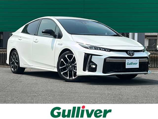 トヨタ プリウス ＰＨＶ S GRスポーツ 茨城県 2020(令2)年 8万km ホワイトパールクリスタルシャイン 社外８インチSDナビ/-Bluetooth/フルセグTV/CD/DVD/バックカメラ/レーンキープアシスト/レーダークルーズコントロール/LEDヘッドライト/オートライト/オートマチックハイビーム/前席シートヒーター/純正１８インチアルミホイール/横滑り防止装置/盗難防止装置/衝突被害軽減システム/ステアリングスイッチ/前方ドライブレコーダー/ドライブレコーダー/ETC/プッシュスタート/スマートキー