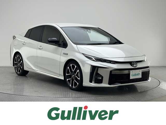 トヨタ プリウス ＰＨＶ S GRスポーツ 兵庫県 2020(令2)年 8万km ホワイトパールクリスタルシャイン 社外８インチSDナビ/-Bluetooth/フルセグTV/CD/DVD/バックカメラ/レーンキープアシスト/レーダークルーズコントロール/LEDヘッドライト/オートライト/オートマチックハイビーム/前席シートヒーター/純正１８インチアルミホイール/横滑り防止装置/盗難防止装置/衝突被害軽減システム/ステアリングスイッチ/前方ドライブレコーダー/ドライブレコーダー/ETC/プッシュスタート/スマートキー