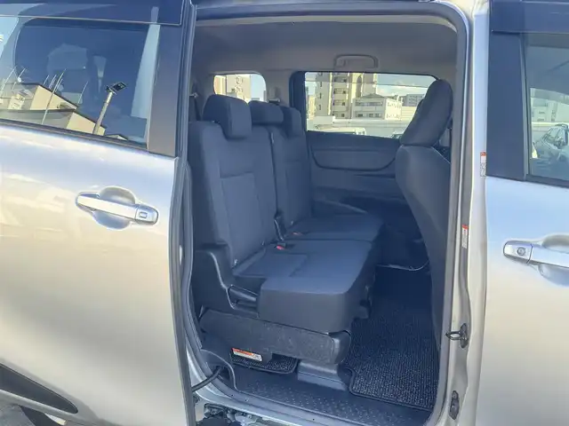 トヨタ シエンタ ハイブリッド G 広島県 2017(平29)年 4.2万km シルバーM ワンオーナー/純正ディーラーオプションナビ/・フルセグTV/・Bluetooth/セーフティーセンス/・プリクラッシュセーフティシステム/・レーンディパーチャーアラート/・オートマチックハイビーム/・先行車発信告知機能/ビルトインETC/185/60R15アルミホイール/両側パワースライドドア/スマートキー2個＆プッシュスタート