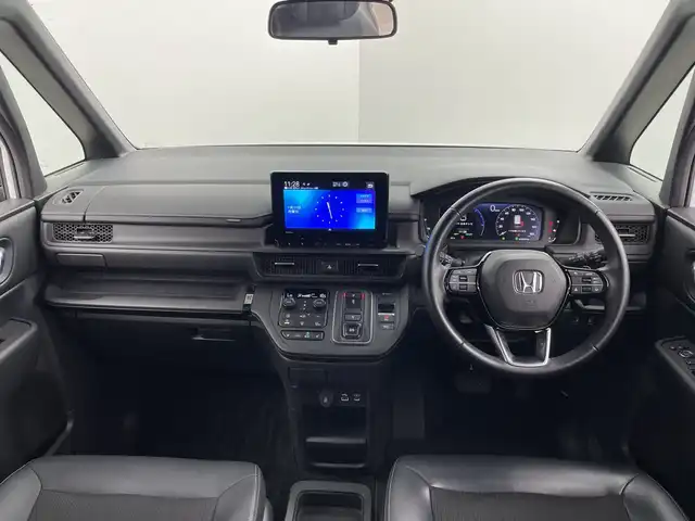 ホンダ ステップワゴン スパーダ eHEV 群馬県 2023(令5)年 3.6万km プラチナホワイトパール 純正９型ナビ　バックカメラ　アダプティブクルーズコントロール　ブラインドスポットモニター　レーンキープアシスト　衝突被害軽減ブレーキ　シートヒーター　パワーバックドア　コーナーセンサー　ＬＥＤ　禁煙車