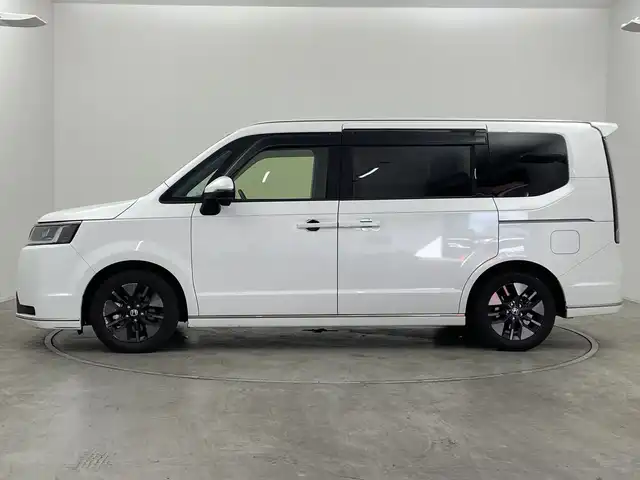 ホンダ ステップワゴン スパーダ eHEV 群馬県 2023(令5)年 3.6万km プラチナホワイトパール 純正９型ナビ　バックカメラ　アダプティブクルーズコントロール　ブラインドスポットモニター　レーンキープアシスト　衝突被害軽減ブレーキ　シートヒーター　パワーバックドア　コーナーセンサー　ＬＥＤ　禁煙車