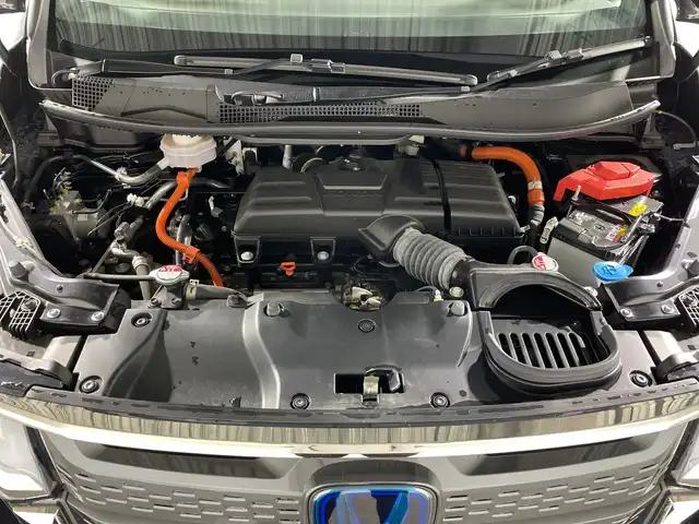 ホンダ ステップワゴン スパーダ eHEV 神奈川県 2023(令5)年 2.4万km ミッドナイトブルービームM ホンダセンシング/アダブティブクルーズコントロール/CMBS衝突軽減ブレーキ/誤発進抑制機能/LKAS車線維持支援システム/標識認識機能/先行車発進お知らせ機能/歩行者事故低減ステアリング/路外逸脱抑制機能/純正11.4型ナビ/・BT/フルセグTV/SD/USB/CD/DVD/バックカメラ/BSM/両側電動ドア/ハーフレザーシート/シートヒーター(D/N)/ETC/電動サイドブレーキ/オートブレーキホールド/ECON/革巻きステアリング/ステアリングスイッチ/パドルシフト/Autoライト/パワーバックドア/スマートキー/プッシュスタートボタン/ヘッドライトレベライザー/LEDヘッドライト/フォグランプ/電動格納ミラー/ウィンカーミラー/SOSコール/オットマン/純正16インチアルミホイール/純正ドアバイザー