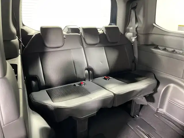 ホンダ ステップワゴン スパーダ eHEV 神奈川県 2023(令5)年 2.4万km ミッドナイトブルービームM ホンダセンシング/アダブティブクルーズコントロール/CMBS衝突軽減ブレーキ/誤発進抑制機能/LKAS車線維持支援システム/標識認識機能/先行車発進お知らせ機能/歩行者事故低減ステアリング/路外逸脱抑制機能/純正11.4型ナビ/・BT/フルセグTV/SD/USB/CD/DVD/バックカメラ/BSM/両側電動ドア/ハーフレザーシート/シートヒーター(D/N)/ETC/電動サイドブレーキ/オートブレーキホールド/ECON/革巻きステアリング/ステアリングスイッチ/パドルシフト/Autoライト/パワーバックドア/スマートキー/プッシュスタートボタン/ヘッドライトレベライザー/LEDヘッドライト/フォグランプ/電動格納ミラー/ウィンカーミラー/SOSコール/オットマン/純正16インチアルミホイール/純正ドアバイザー