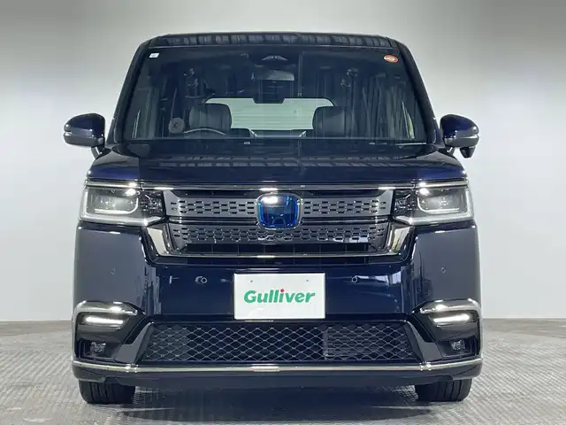 ホンダ ステップワゴン スパーダ eHEV 神奈川県 2023(令5)年 2.4万km ミッドナイトブルービームM ホンダセンシング/アダブティブクルーズコントロール/CMBS衝突軽減ブレーキ/誤発進抑制機能/LKAS車線維持支援システム/標識認識機能/先行車発進お知らせ機能/歩行者事故低減ステアリング/路外逸脱抑制機能/純正11.4型ナビ/・BT/フルセグTV/SD/USB/CD/DVD/バックカメラ/BSM/両側電動ドア/ハーフレザーシート/シートヒーター(D/N)/ETC/電動サイドブレーキ/オートブレーキホールド/ECON/革巻きステアリング/ステアリングスイッチ/パドルシフト/Autoライト/パワーバックドア/スマートキー/プッシュスタートボタン/ヘッドライトレベライザー/LEDヘッドライト/フォグランプ/電動格納ミラー/ウィンカーミラー/SOSコール/オットマン/純正16インチアルミホイール/純正ドアバイザー