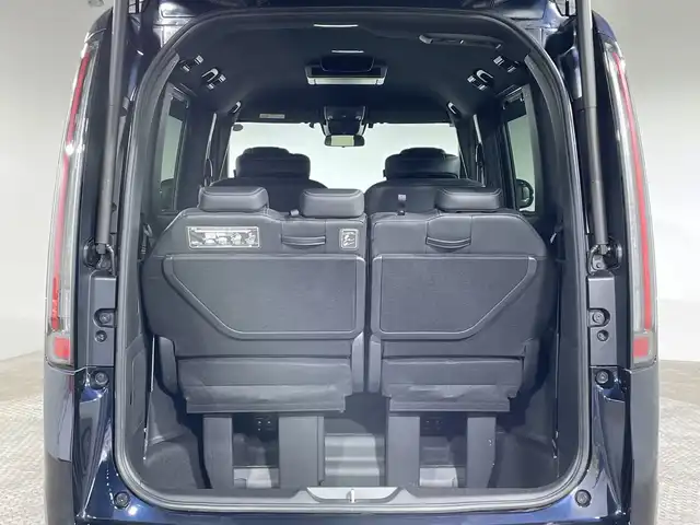 ホンダ ステップワゴン スパーダ eHEV 神奈川県 2023(令5)年 2.4万km ミッドナイトブルービームM ホンダセンシング/アダブティブクルーズコントロール/CMBS衝突軽減ブレーキ/誤発進抑制機能/LKAS車線維持支援システム/標識認識機能/先行車発進お知らせ機能/歩行者事故低減ステアリング/路外逸脱抑制機能/純正11.4型ナビ/・BT/フルセグTV/SD/USB/CD/DVD/バックカメラ/BSM/両側電動ドア/ハーフレザーシート/シートヒーター(D/N)/ETC/電動サイドブレーキ/オートブレーキホールド/ECON/革巻きステアリング/ステアリングスイッチ/パドルシフト/Autoライト/パワーバックドア/スマートキー/プッシュスタートボタン/ヘッドライトレベライザー/LEDヘッドライト/フォグランプ/電動格納ミラー/ウィンカーミラー/SOSコール/オットマン/純正16インチアルミホイール/純正ドアバイザー
