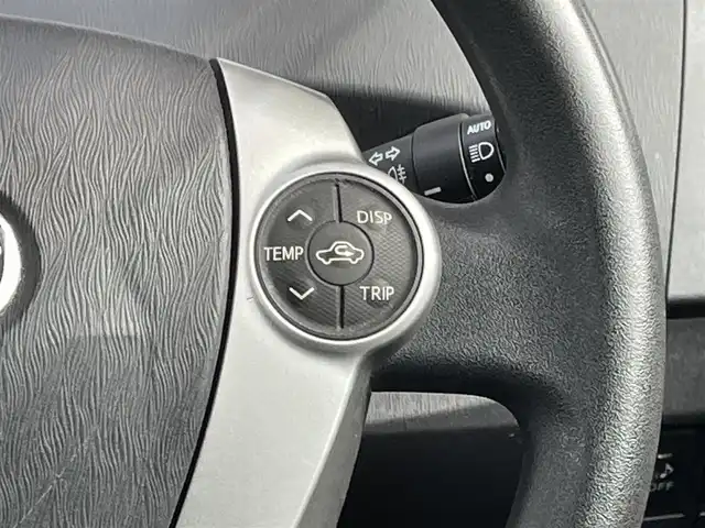 トヨタ プリウス S 静岡県 2012(平24)年 9.6万km ホワイトパールクリスタルシャイン (株)IDOMが運営する【じしゃロン焼津店】の自社ローン専用車両になります。こちらは現金またはオートローンご利用時の価格です。自社ローンご希望の方は別途その旨お申付け下さい　/純正メモリナビ/（ワンセグＴＶ/Ｂｌｕｅｔｏｏｔｈ接続/ＣＤ/ＤＶＤ/ミュージックサーバー）/バックカメラ/ＥＴＣ/ＨＩＤヘッドライト/オートライト/プッシュスタート＆スマートキー