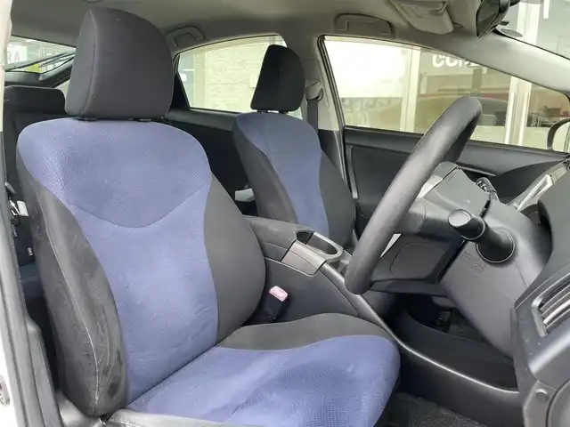 トヨタ プリウス S 静岡県 2012(平24)年 9.6万km ホワイトパールクリスタルシャイン (株)IDOMが運営する【じしゃロン焼津店】の自社ローン専用車両になります。こちらは現金またはオートローンご利用時の価格です。自社ローンご希望の方は別途その旨お申付け下さい　/純正メモリナビ/（ワンセグＴＶ/Ｂｌｕｅｔｏｏｔｈ接続/ＣＤ/ＤＶＤ/ミュージックサーバー）/バックカメラ/ＥＴＣ/ＨＩＤヘッドライト/オートライト/プッシュスタート＆スマートキー