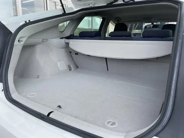 トヨタ プリウス S 静岡県 2012(平24)年 9.6万km ホワイトパールクリスタルシャイン (株)IDOMが運営する【じしゃロン焼津店】の自社ローン専用車両になります。こちらは現金またはオートローンご利用時の価格です。自社ローンご希望の方は別途その旨お申付け下さい　/純正メモリナビ/（ワンセグＴＶ/Ｂｌｕｅｔｏｏｔｈ接続/ＣＤ/ＤＶＤ/ミュージックサーバー）/バックカメラ/ＥＴＣ/ＨＩＤヘッドライト/オートライト/プッシュスタート＆スマートキー